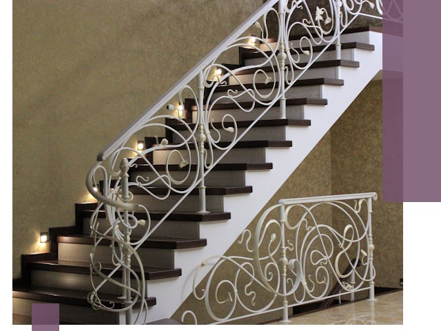 Кованые лестницы под ключ в Дзержинском — изготовление и монтаж