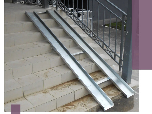 Пандусы для детских колясок в Дзержинском: изготовление и монтаж