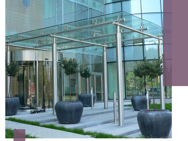 Навесы из стекла на заказ в Дзержинском — монтаж и установка